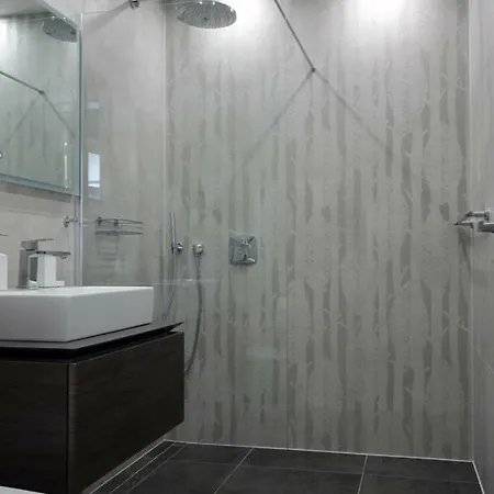 Villas Toplicanec וילה *